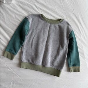 Cat & Jack Gray and Green Sweatshirt
